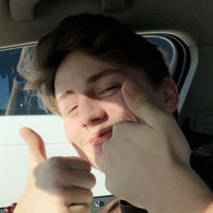 Meet your Posher, Justin